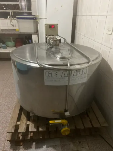 Resfriador de leite 300 litros