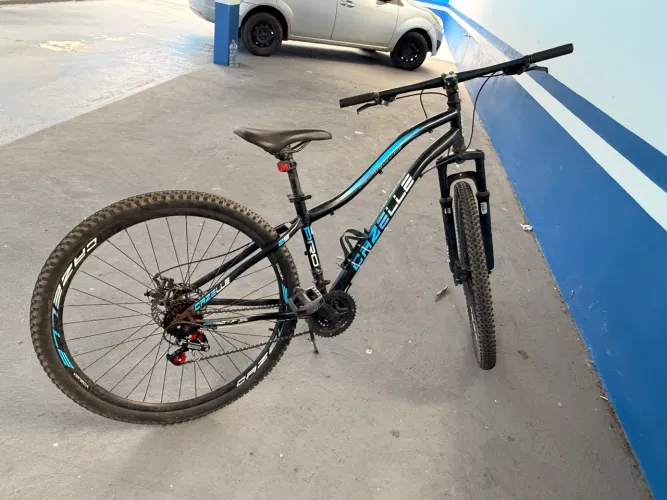 Vendo bike Bicicleta Colli Cazelle Turim Aro 29 Shimano 21 Marchas
