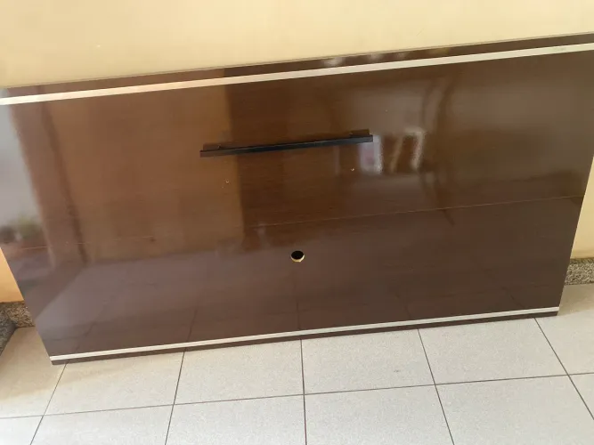 Painel para TV em MDF Alto Brilho - 1,70 x 0,90 m.
