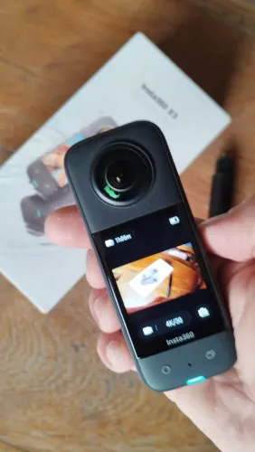 Câmera Insta360 X3