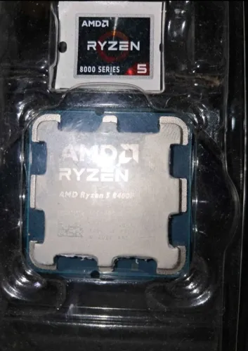 processador Ryzen 5 8400F novo