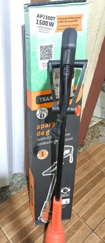 Aparador de grama usado 1 vez, na caixa