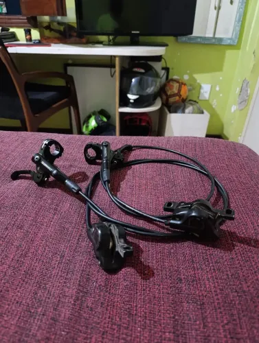 Freio Shimano mt501