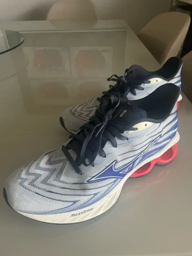 Tênis Mizuno Wave Creation 25