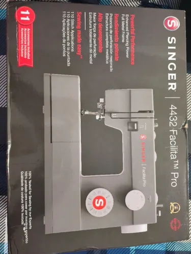 Máquina de costura singer 4432 Facilita Pro , ZERO, na caixa, nunca usada.