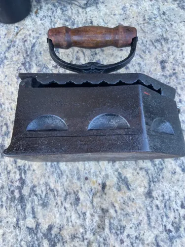 Vendo ferro antigo para colecionador 
