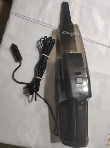 Aspirador de pó portátil para carro. 12 volts  marca Dorakyura 