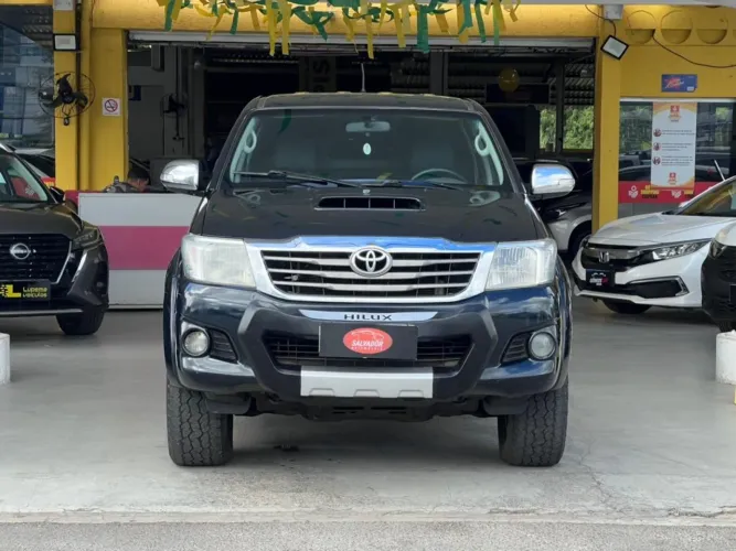 Toyota Hilux CD SRV D4-d 4X4 3.0 TDI Dies 2012