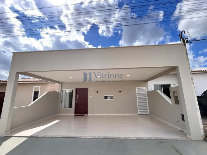 Casa de Condomínio em Papagaio - Feira de Santana