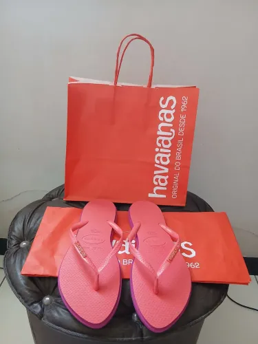 Chinelo Havaianas .