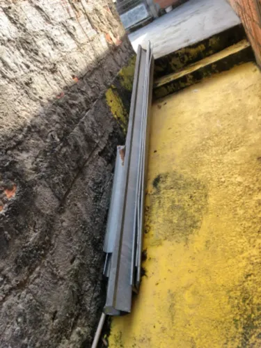 16 metros de calha galvanizada