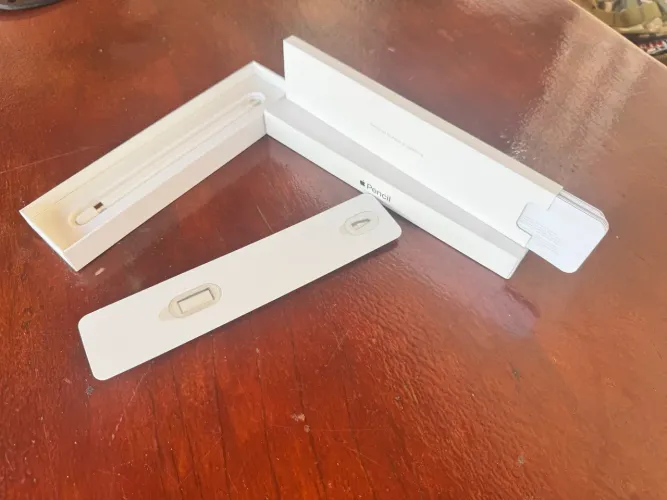 Caneta Apple , ponta extra lacrada!