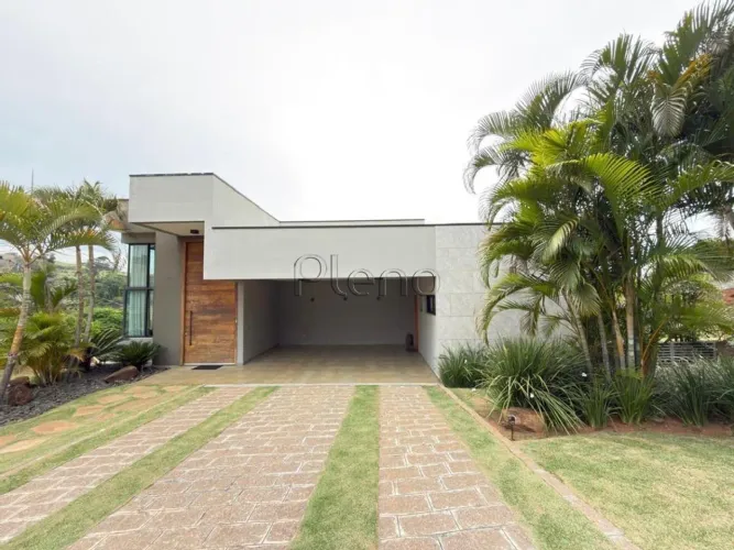 Casa à venda em Vinhedo, Monte Alegre, com 3 suítes, com 382 m², Condomínio Campo de Tosca