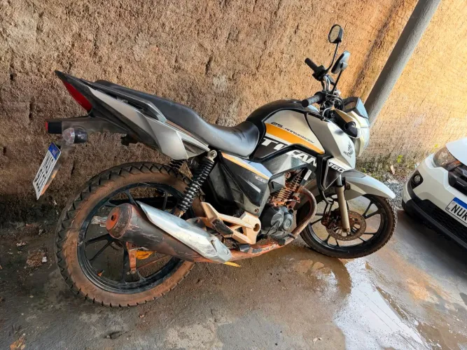Titan 160 