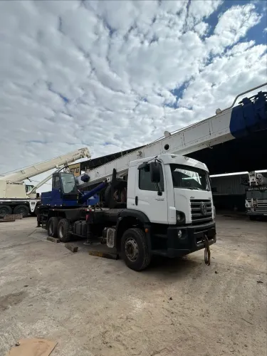 Guindaste Md30 Pronto para trabalhar