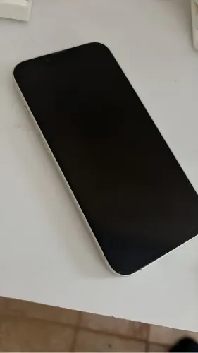 RETIRADA DE PEÇAS (iPhone 13)