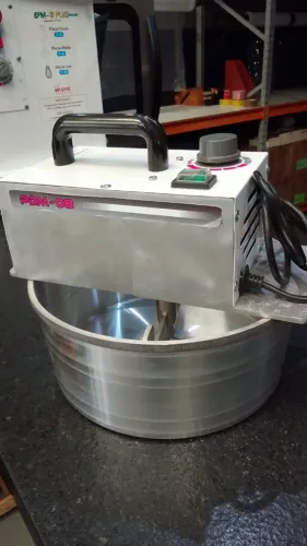 PANELA DOCEIRA MANÁ | PDM 8 LITROS | BIVOLT | INOX | AUTOMÁTICA