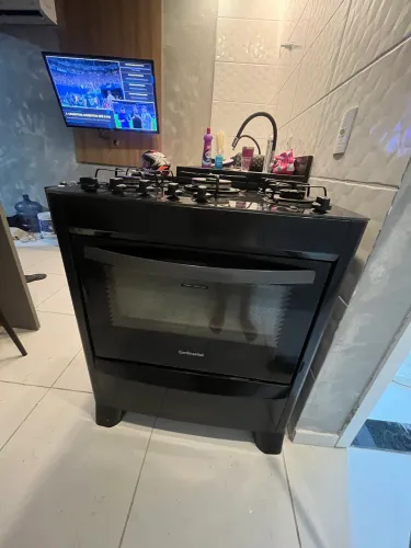 Vendo um lindo fogão alto padrão 5 bocas automático