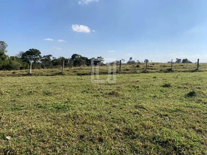 Terreno à venda em localização privilegiada em Sorocaba-SP, bairro Caputera: oportunidade 