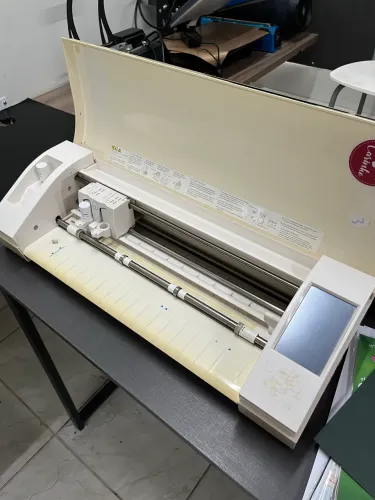 Silhouette cameo 3