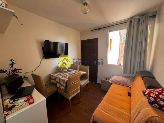 Oportunidade, apartamento com 02 quartos