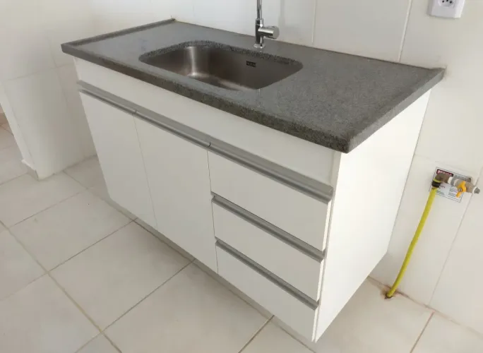 ARMÁRIO DE COZINHA 