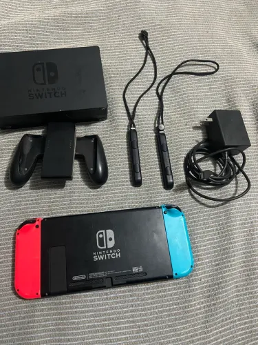 Troco em ps4 e dou mas 150 reais