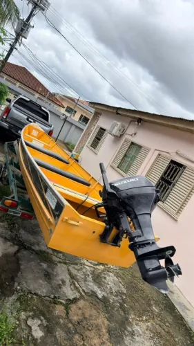 Vendo Bote em alumínio (barco)