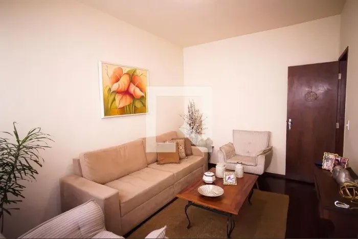 Casa à Venda - Santa Rosa, 4 Quartos, 117 m2