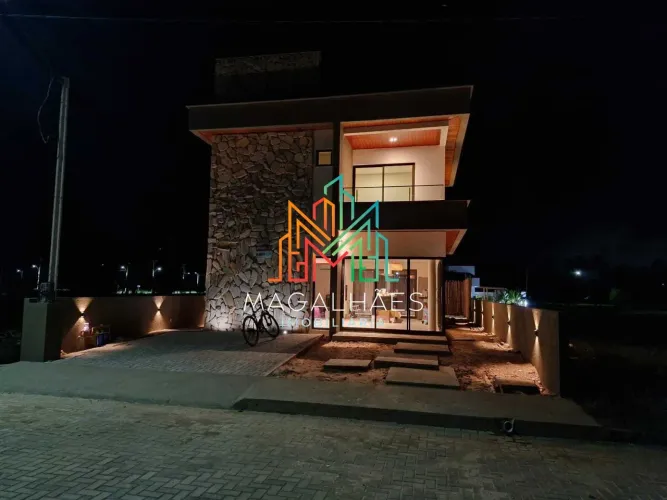 Casa à venda no bairro Centro - Japaratinga/AL