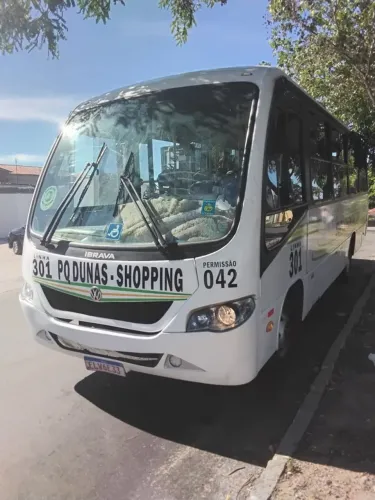 Vende se vários ônibus... carroceria comil ano 2012 , motor mwm 17230 , câmbio manual  vol