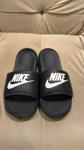 Sandalia nike
