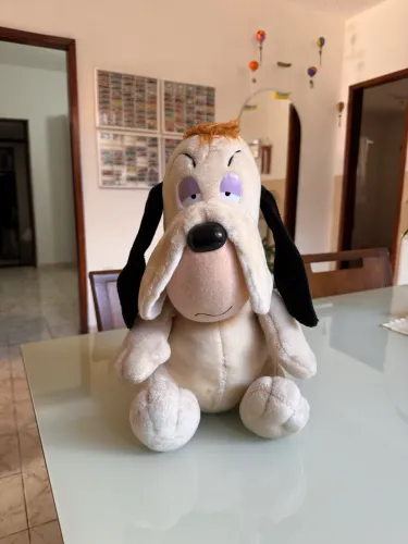 Pelúcia Droopy Vintage - Personagem Clássico da Hanna-Barbera