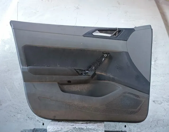 Forro Porta Dianteira Esquerda C/botão Vw Polo Virtus<br><br>VALOR R$ 400,00