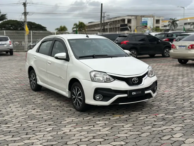 Toyota Etios Platinum Sed. 1.5 Flex 16V 4P Aut. 2018