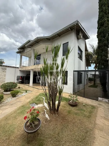 Sobrado para alugar, imóvel amplo, piscina, próximo ao Jardins Madri.
