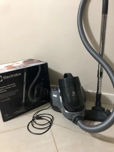 Aspirador Electrolux Easybox EAS30 1600W Sem Saco (2 Meses de Uso! Caixa Original!)