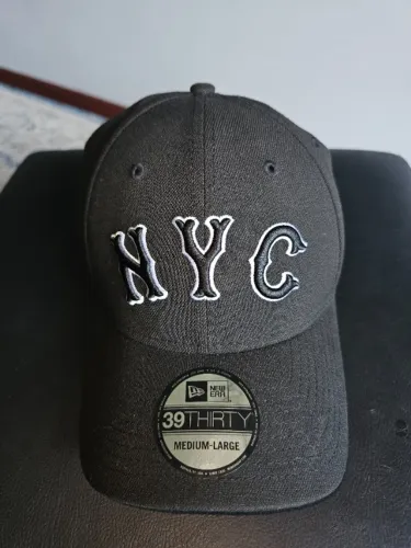 Bone New Era Aba Curva 3930 Nyc New York Preto Unissex M/g