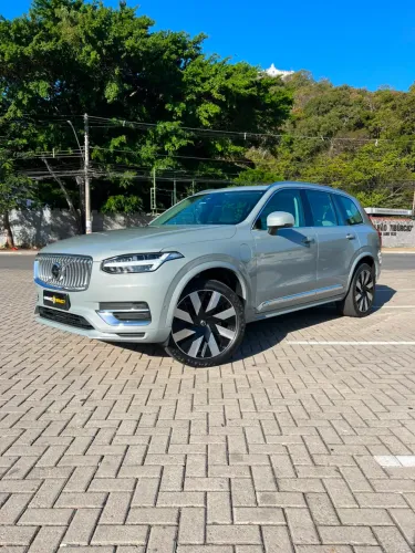 Volvo XC-90 XC 90 T-8 Híbrido Momentum 2.0 5P 2024