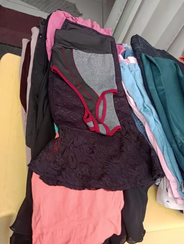 Vendo lote de roupas 