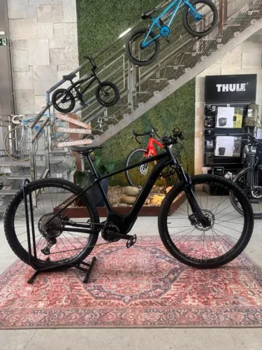 BICICLETA ELÉTRICA USADA SPECIALIZED TURBO LEVO