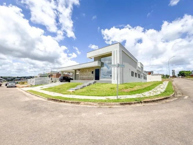 Casa em condomínio, 4 quartos, 4 suítes, 330 m², 4 vagas no Cajupiranga em Parnamirim