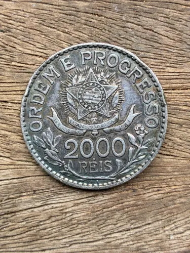 Moeda de prata 2000 reis 1913