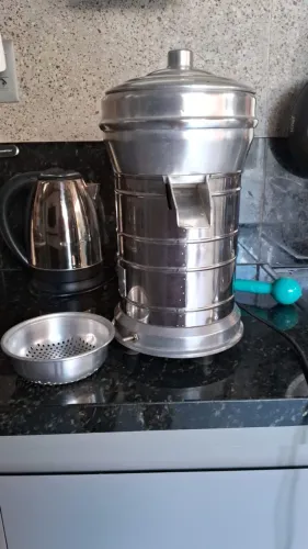 Espremedor de fruta profissional