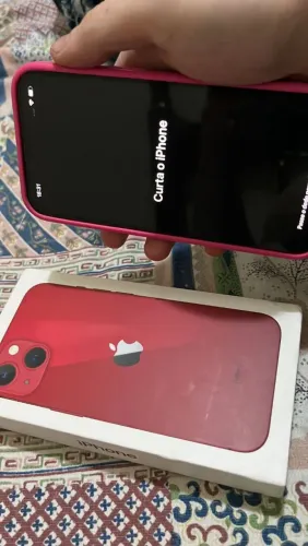 iPhone 13 tela traseira trincada 