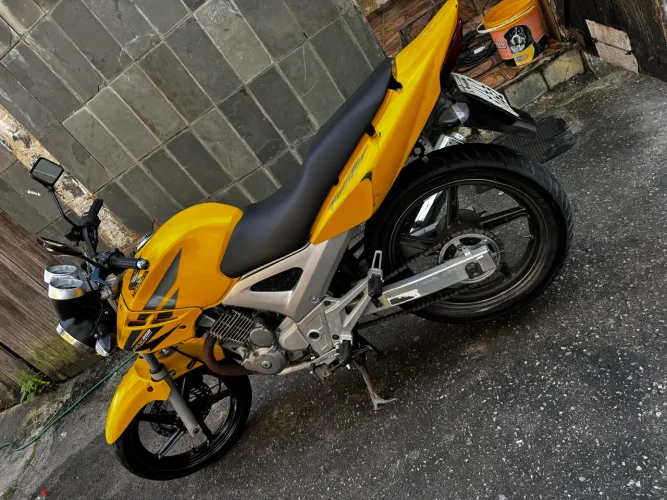 HONDA TWISTER