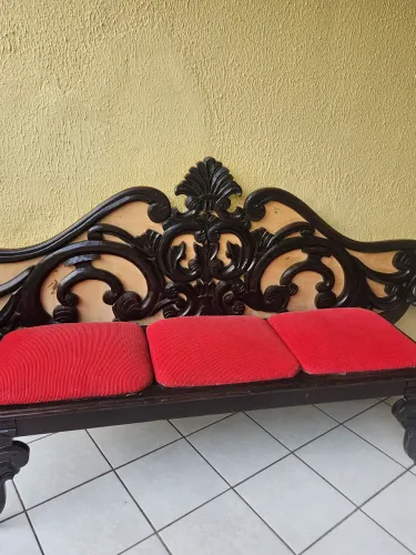 Sofá/canapé de madeira nobre