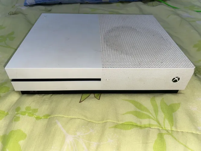 Xbox One S(1TB+Gamesir)