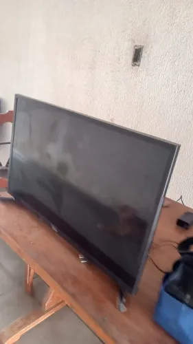 Tv smartv Samsung 33 com defeito