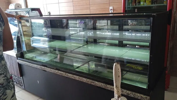 Vitrine refrigerada de padaria